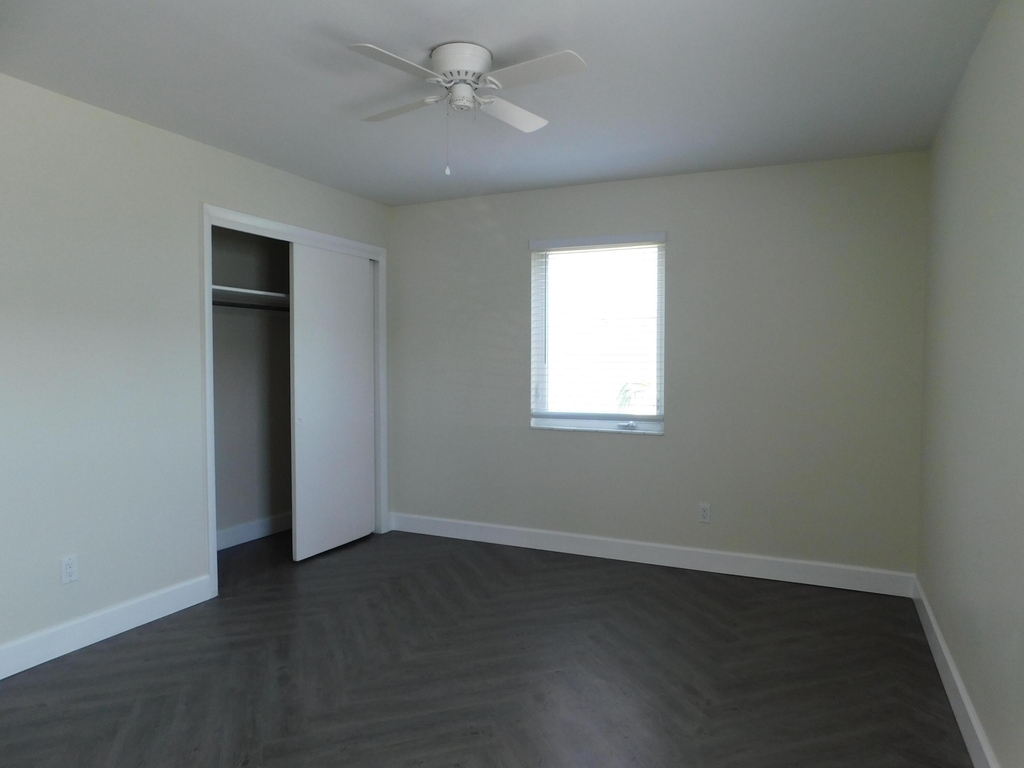 741 Hummingbird Way - Photo 16