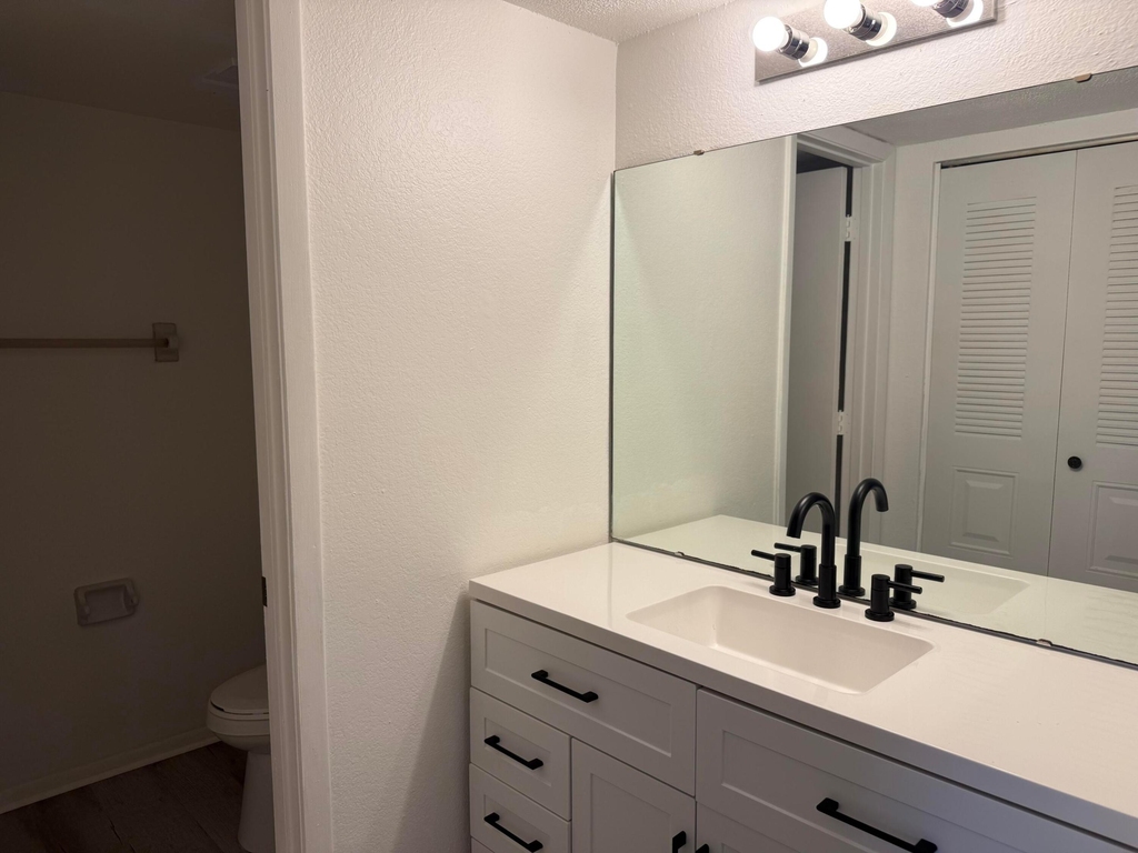 1536 Se Royal Green - Photo 7