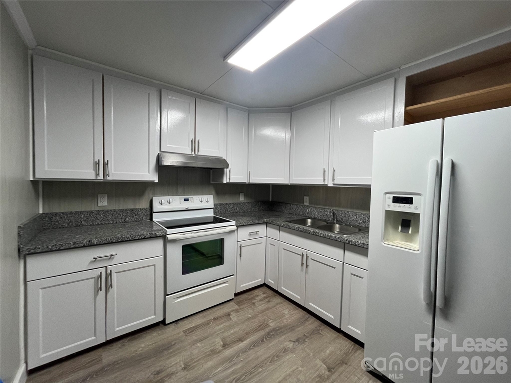 4723 Linden Street - Photo 5