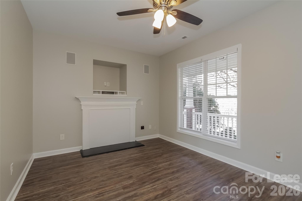7943 Rolling Meadows Lane - Photo 3