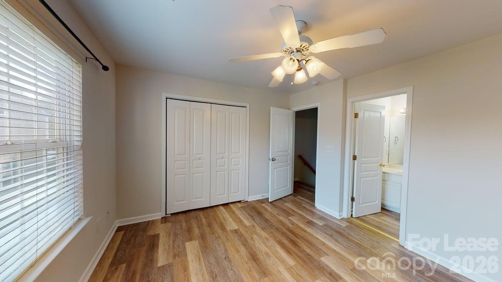 5545 Seths Drive - Photo 7