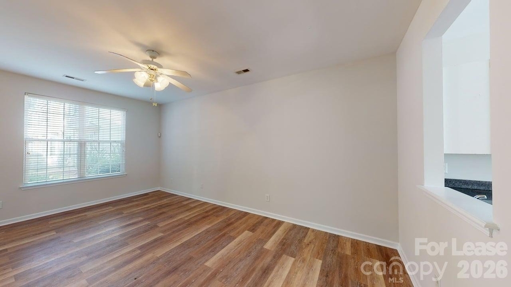 5545 Seths Drive - Photo 2