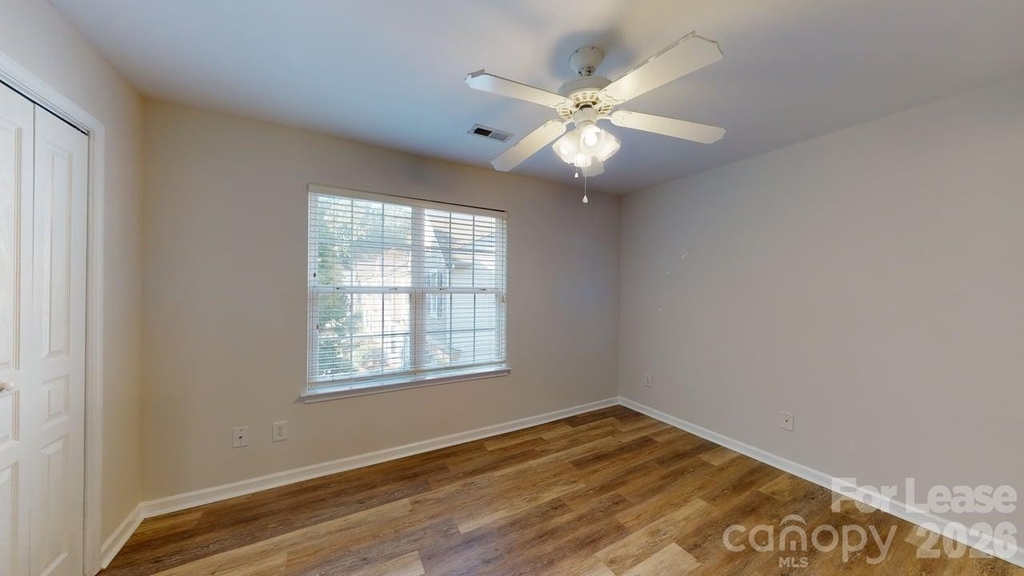 5545 Seths Drive - Photo 10