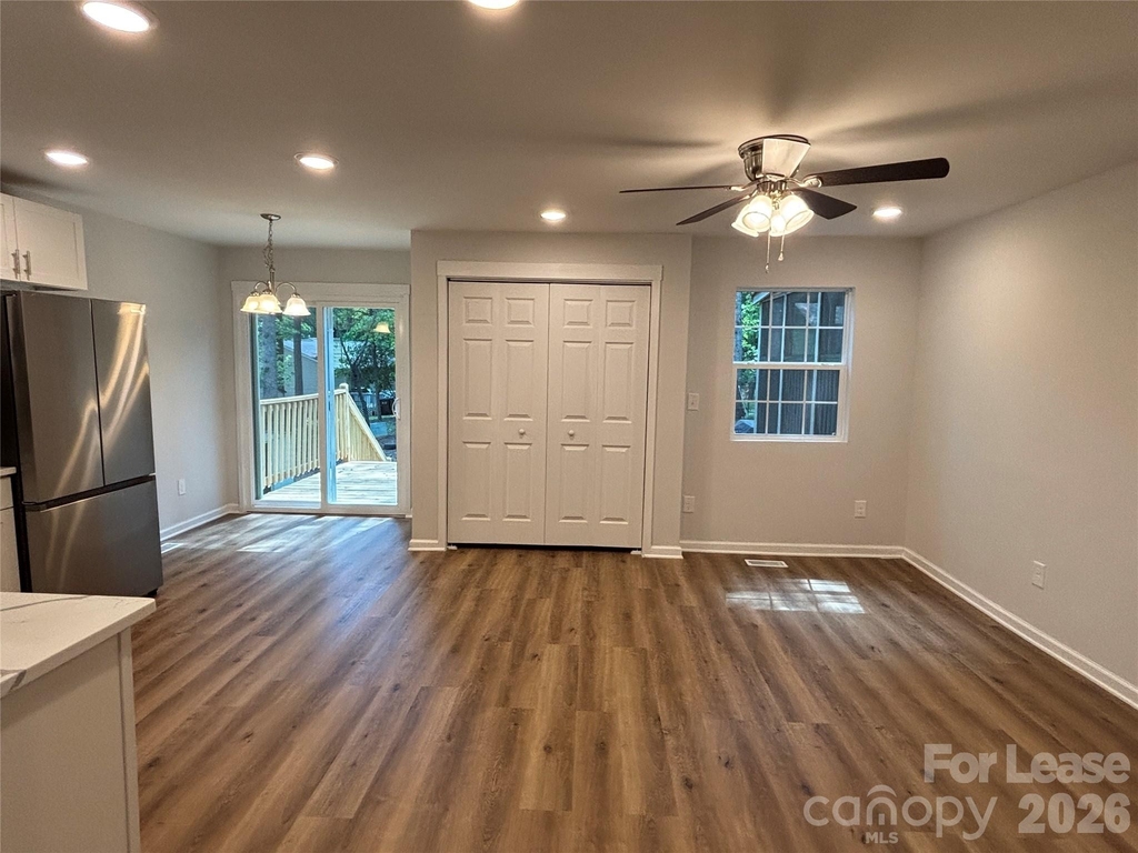 6211 Spanish Oak Road - Photo 2