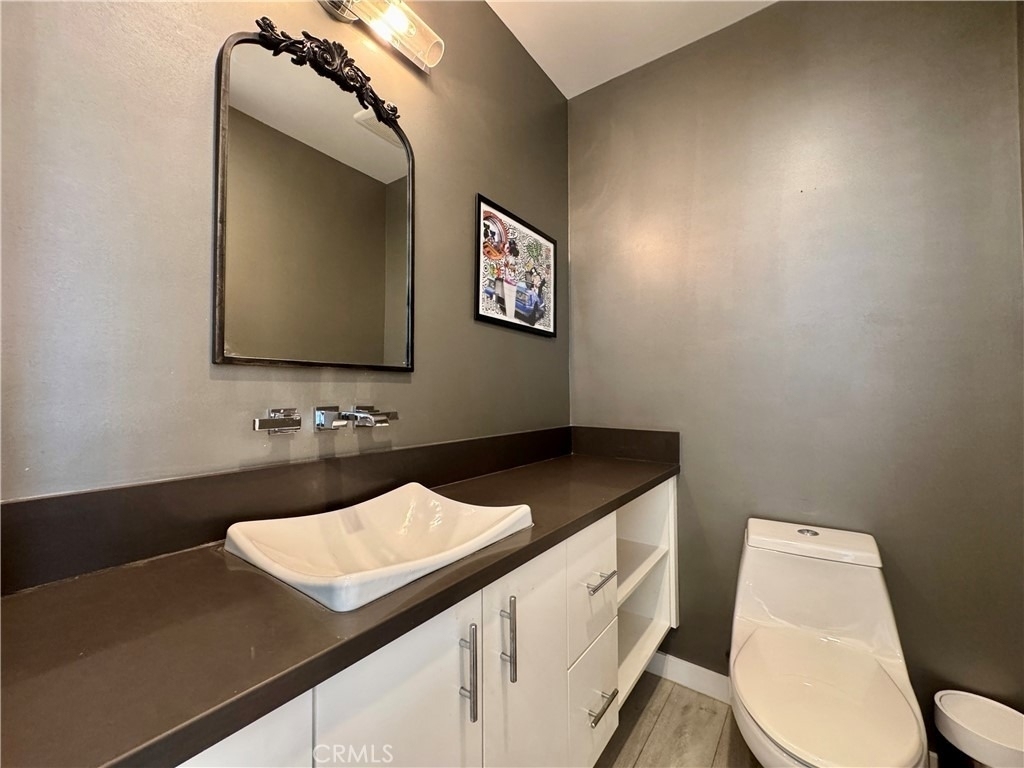 143 N Ardmore Avenue - Photo 10