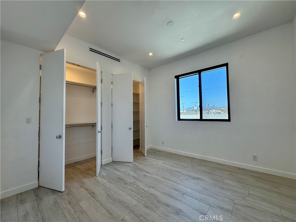 143 N Ardmore Avenue - Photo 20
