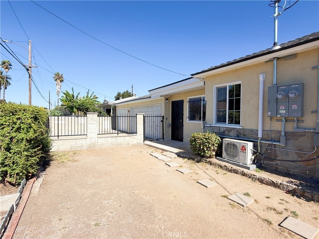 320 E Marshall Street - Photo 22