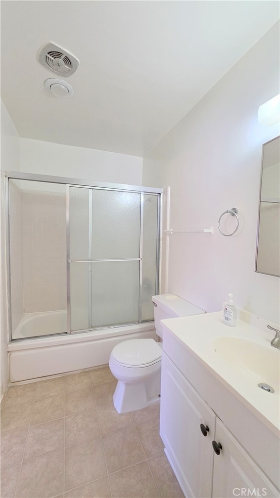 1086 Springfield Street - Photo 14
