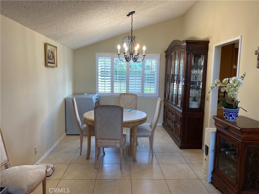 840 Bridle Drive - Photo 3