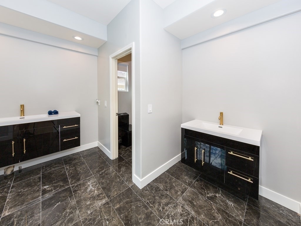28408 Hidden Hills Drive - Photo 19