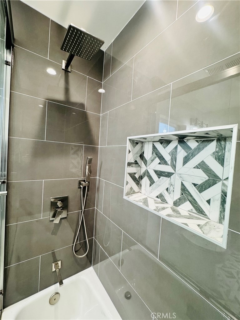 9318 Encino Ave - Photo 26