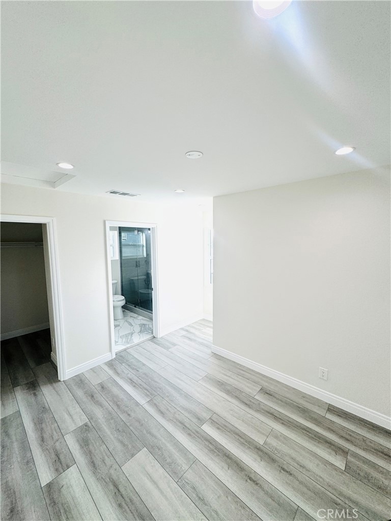 9318 Encino Ave - Photo 18