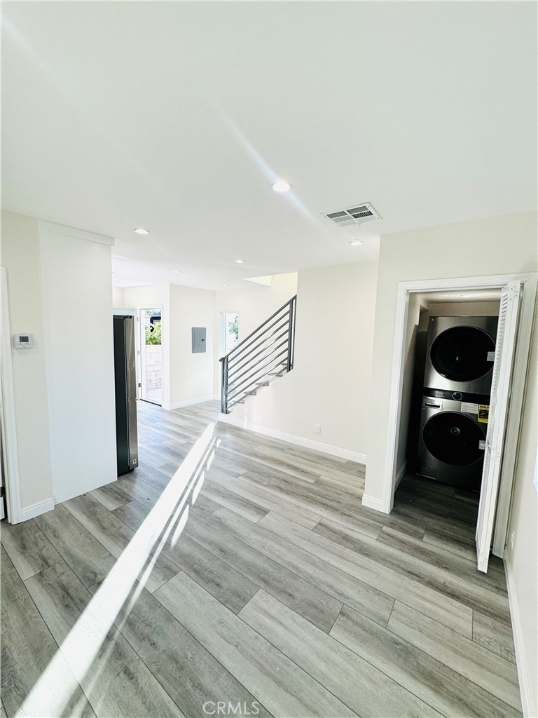 9318 Encino Ave - Photo 6