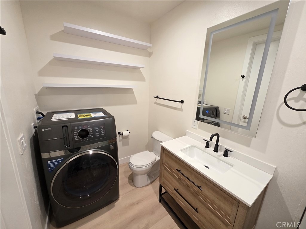 14618 Sylvan Street - Photo 7