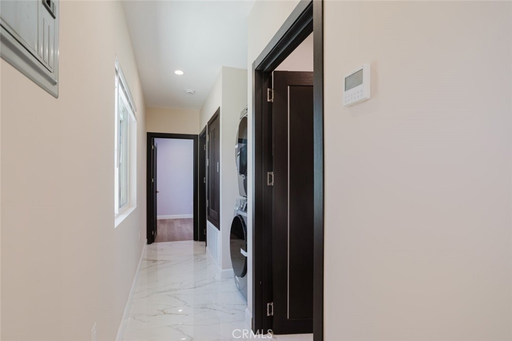 6550 Beeman Avenue - Photo 13