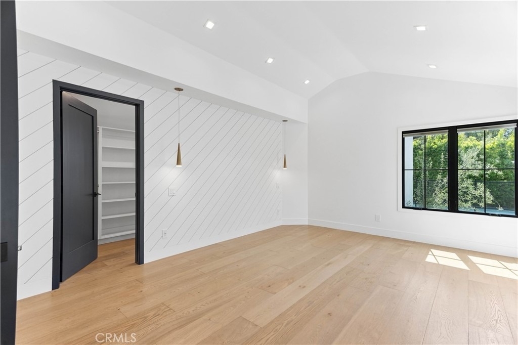4627 Ethel Ave - Photo 6