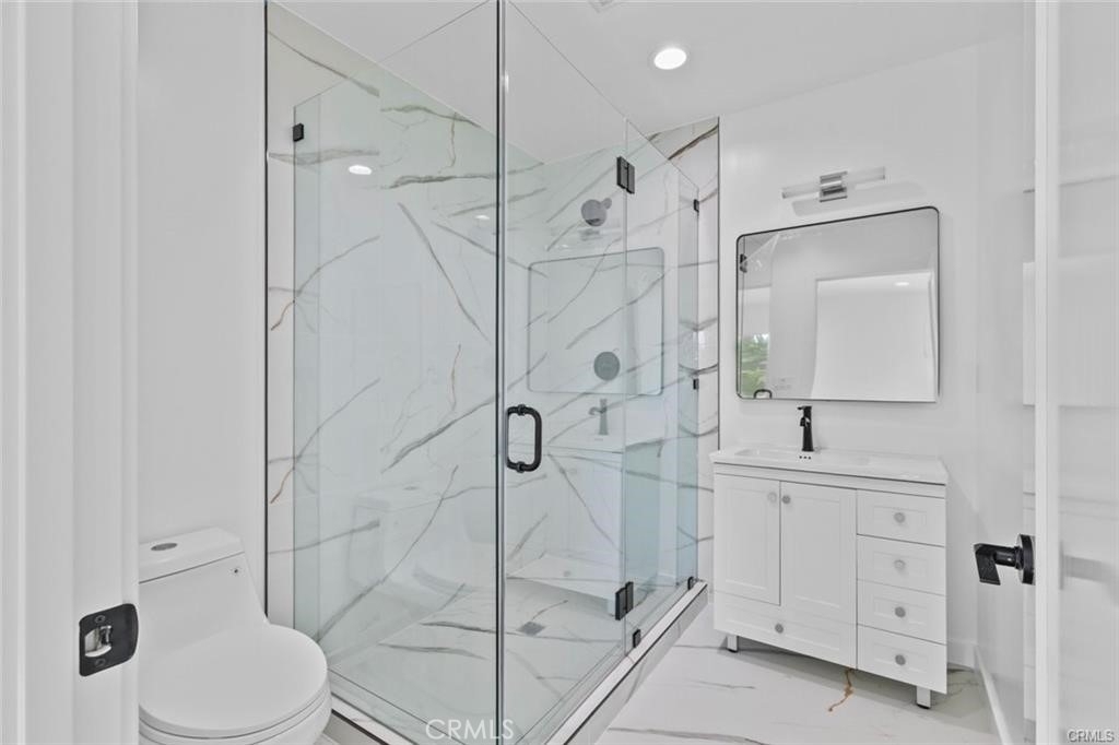 6842 Cedros Avenue - Photo 11