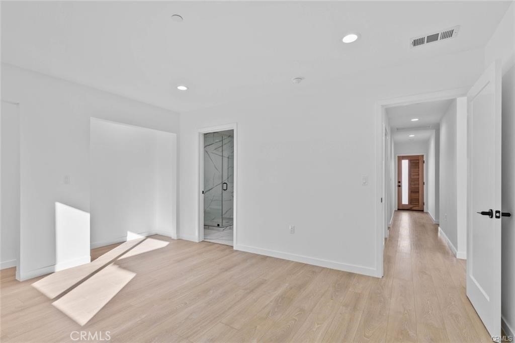 6842 Cedros Avenue - Photo 14