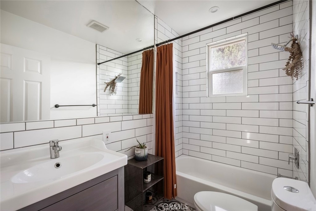2304 W Avenue 31 - Photo 15