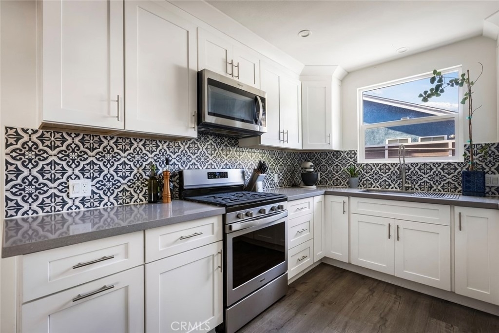 2304 W Avenue 31 - Photo 8