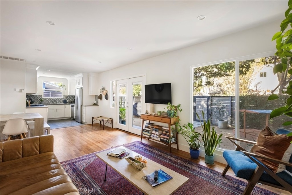 2304 W Avenue 31 - Photo 4