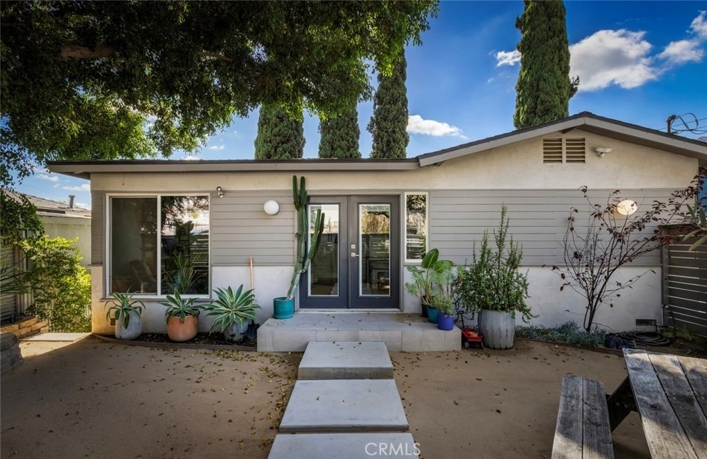 2304 W Avenue 31 - Photo 0