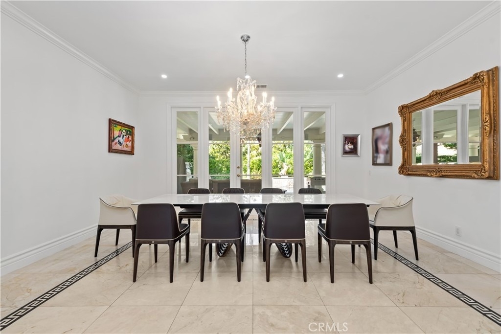 5267 Newcastle - Photo 6