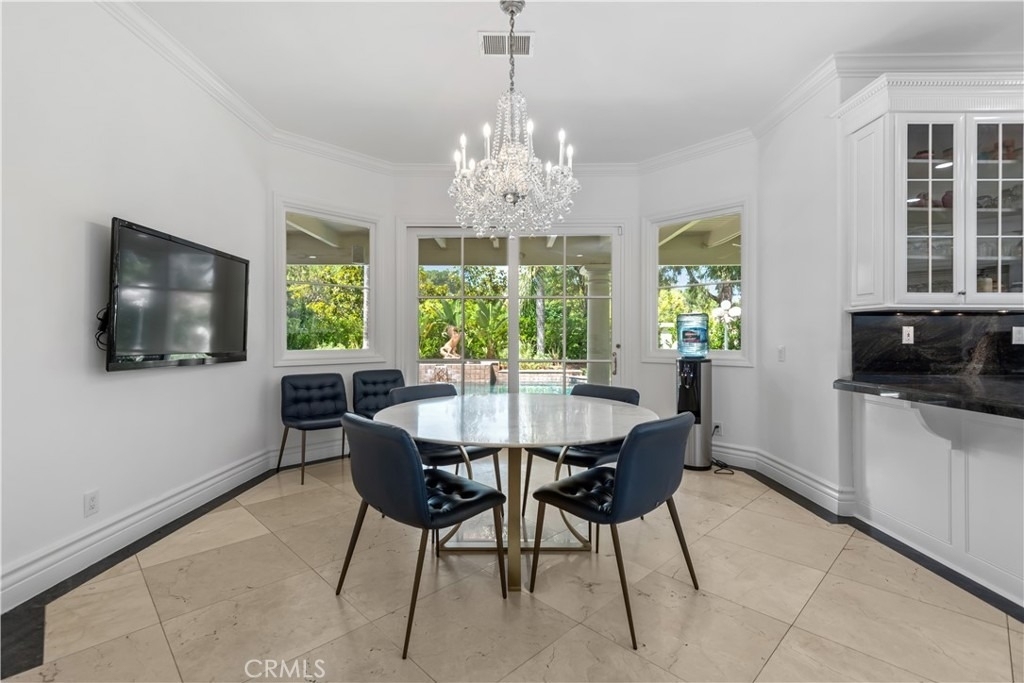 5267 Newcastle - Photo 9