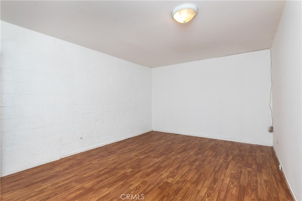 12416 Magnolia Boulevard - Photo 16