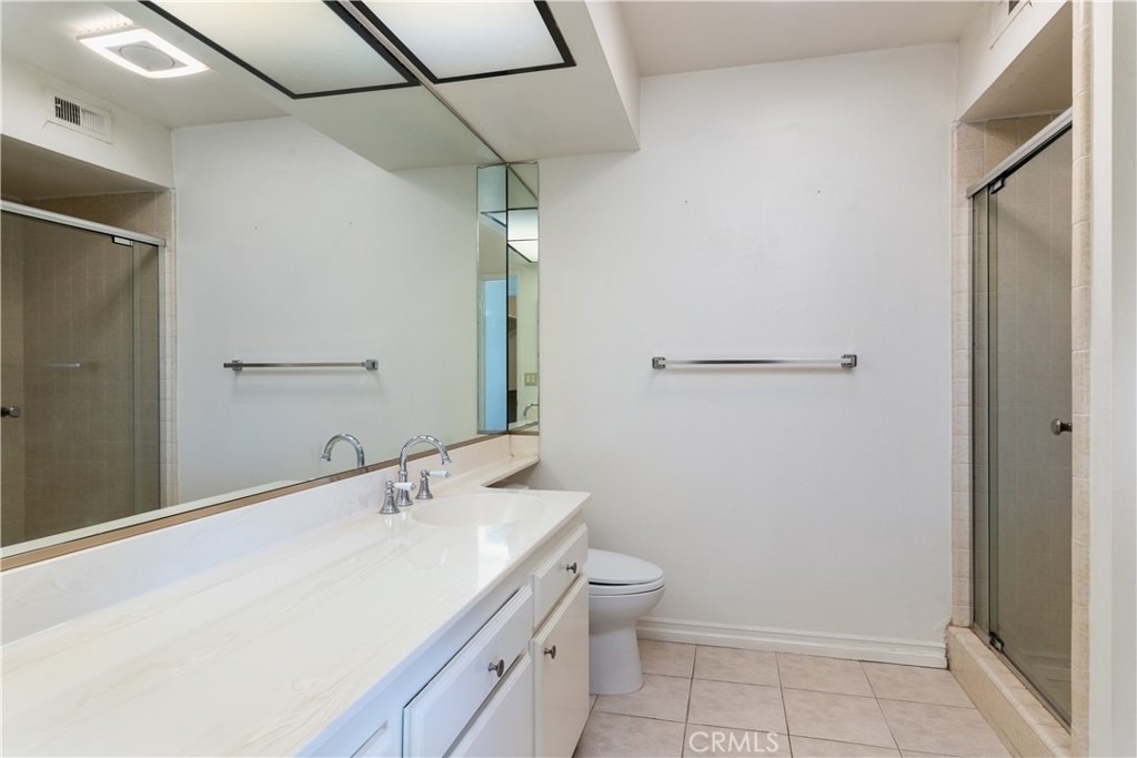 12416 Magnolia Boulevard - Photo 13