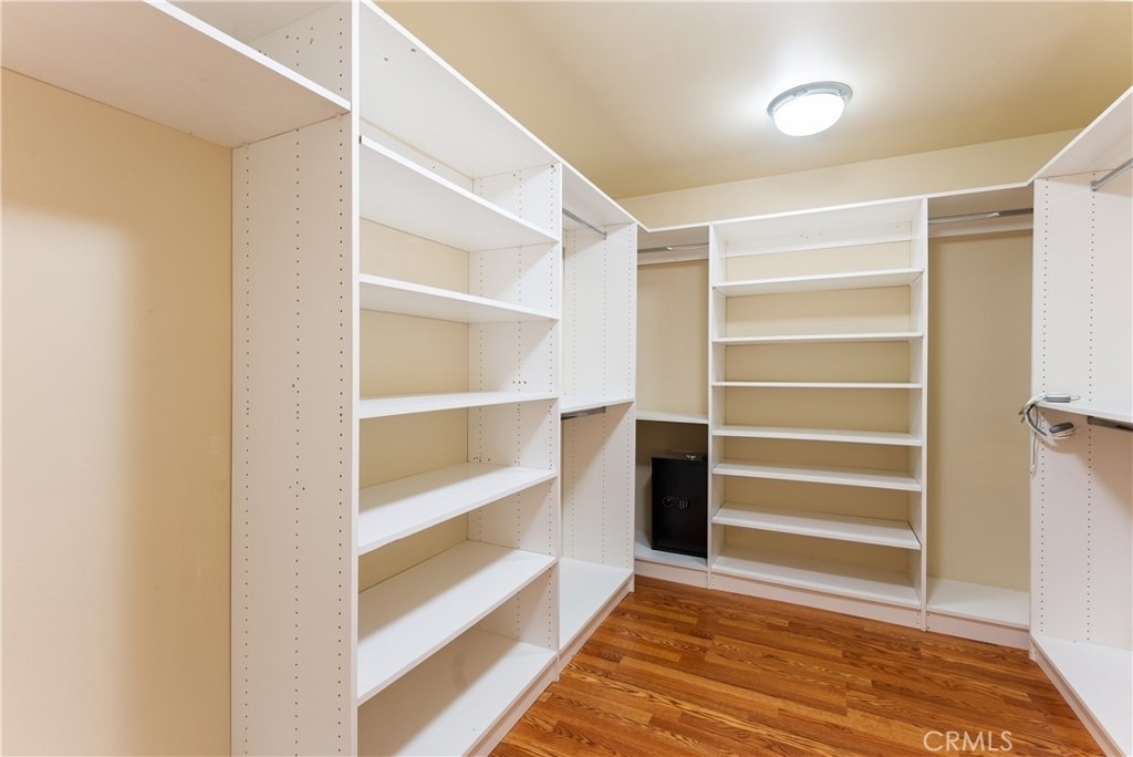 4722 Ventura Canyon - Photo 22