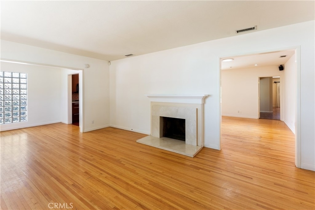 4722 Ventura Canyon - Photo 7