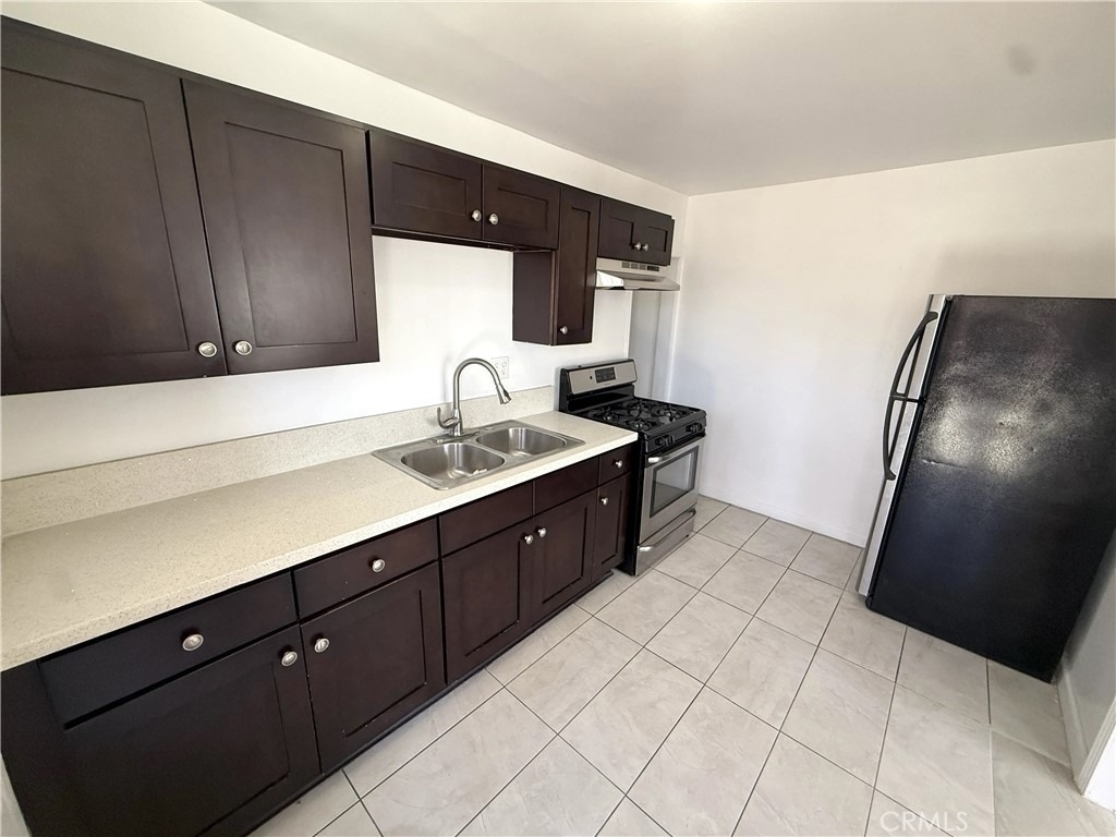 12924 Prairie Avenue - Photo 6