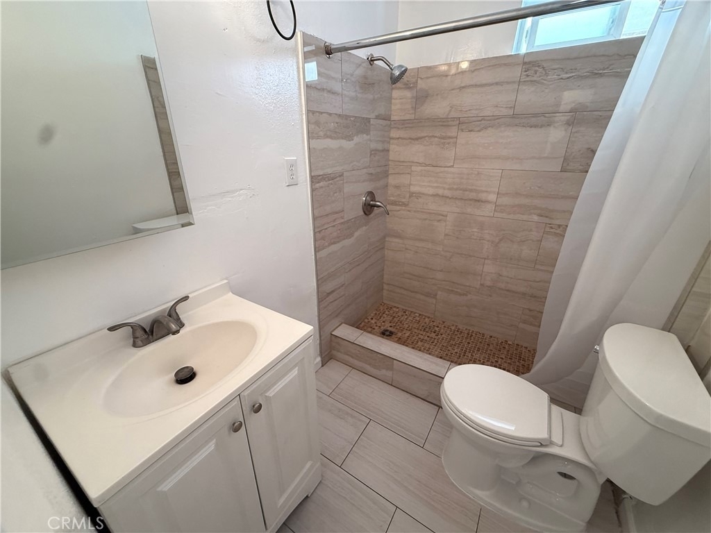 12924 Prairie Avenue - Photo 9