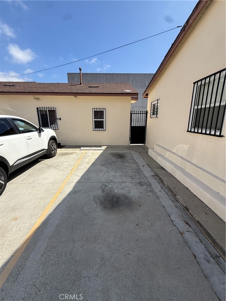 12924 Prairie Avenue - Photo 16
