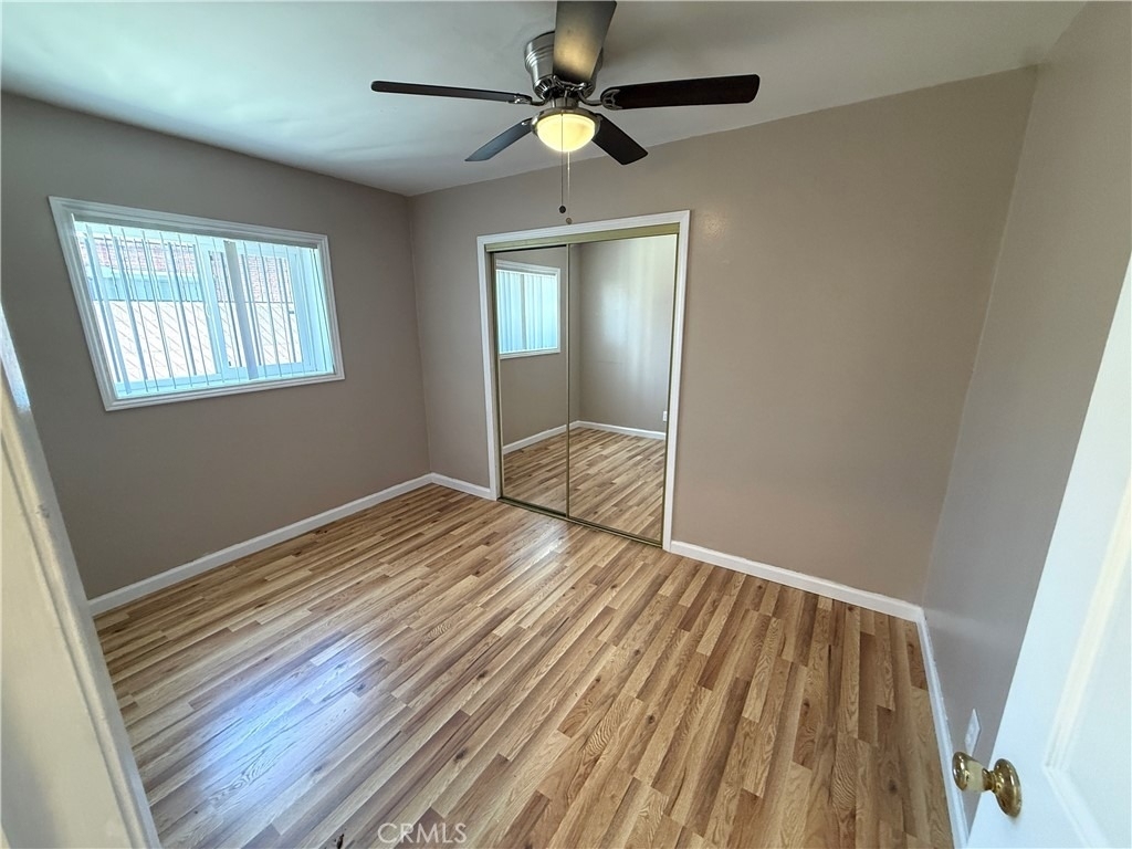 12924 Prairie Avenue - Photo 10