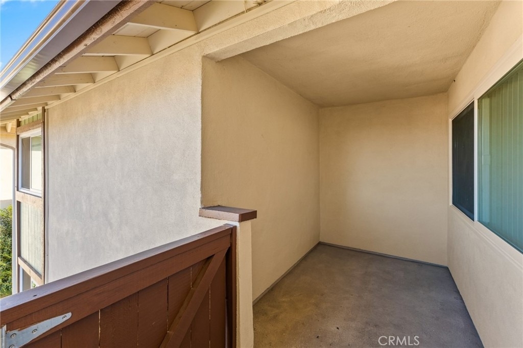 17972 Baron Circle - Photo 5