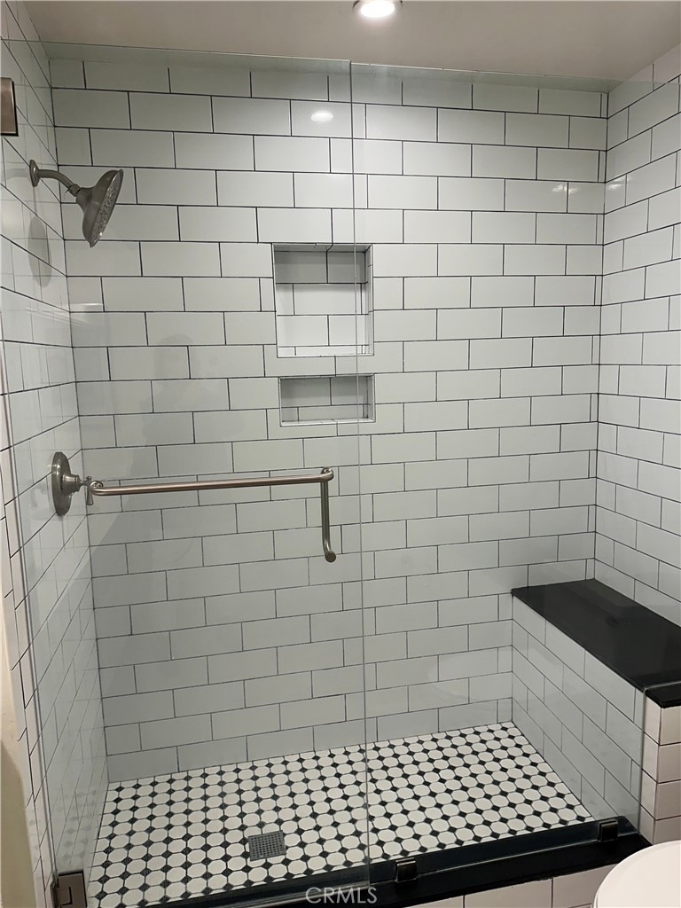 380 W Wilson - Photo 12