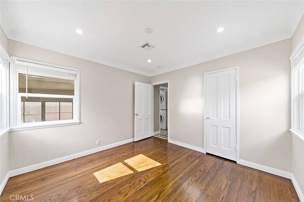 348 W Spazier Avenue - Photo 9