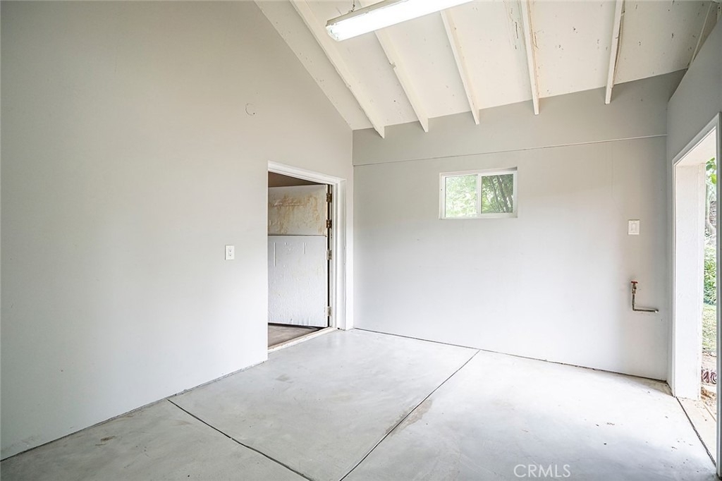 348 W Spazier Avenue - Photo 17