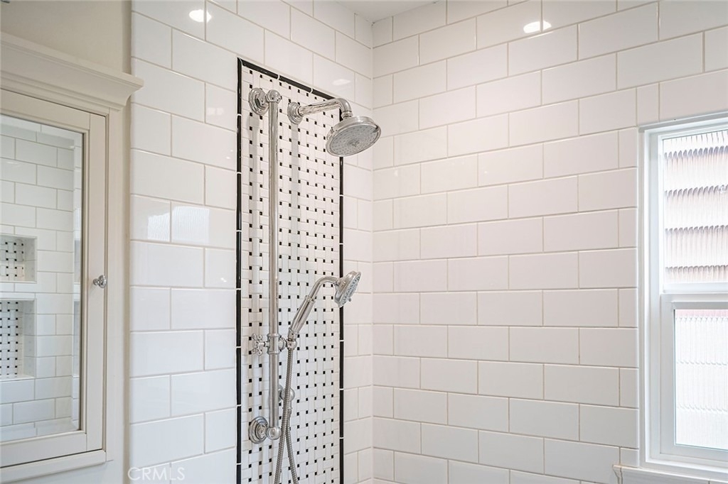 348 W Spazier Avenue - Photo 14