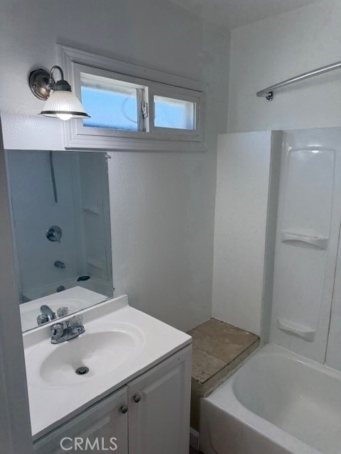 515.5 Broadway E - Photo 6