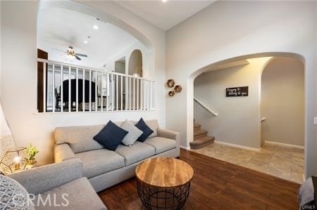 4432 Owens Street - Photo 2