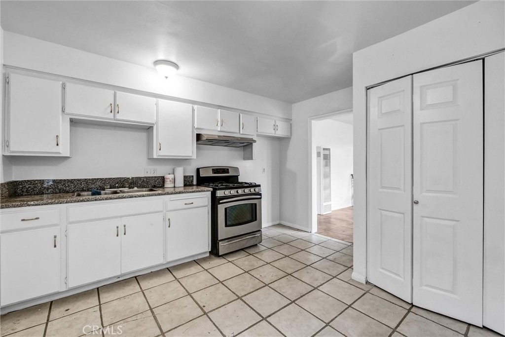 9436 Ramona Avenue - Photo 6