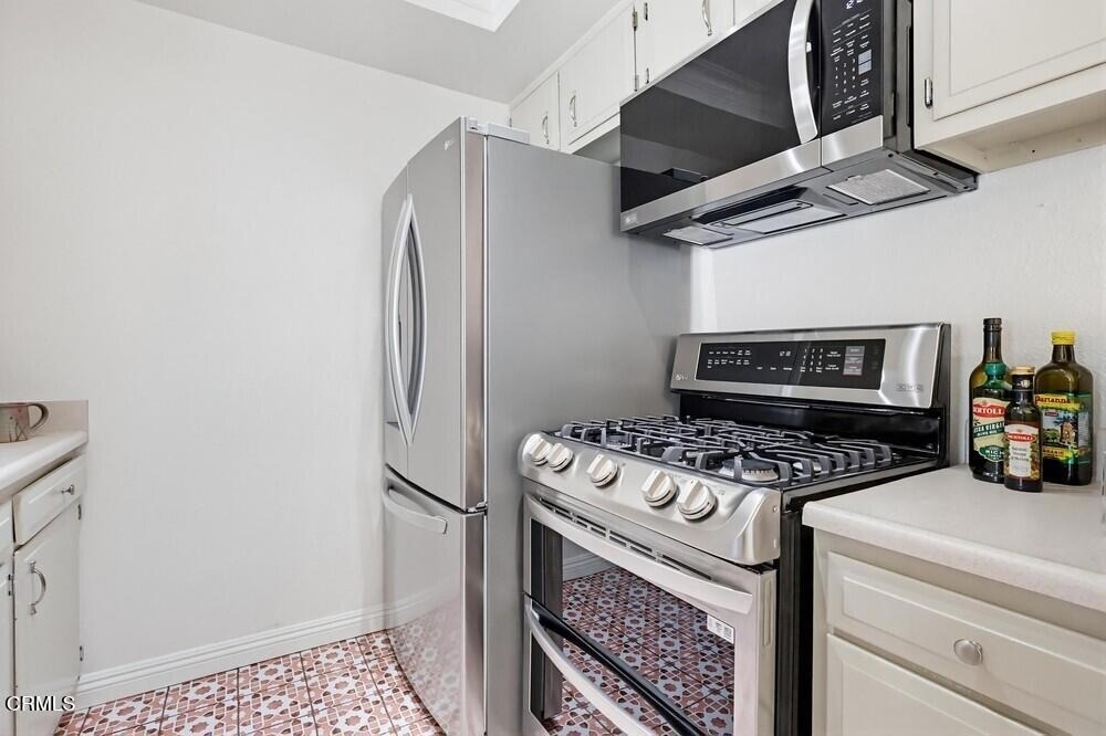 2680 Lake Avenue - Photo 9