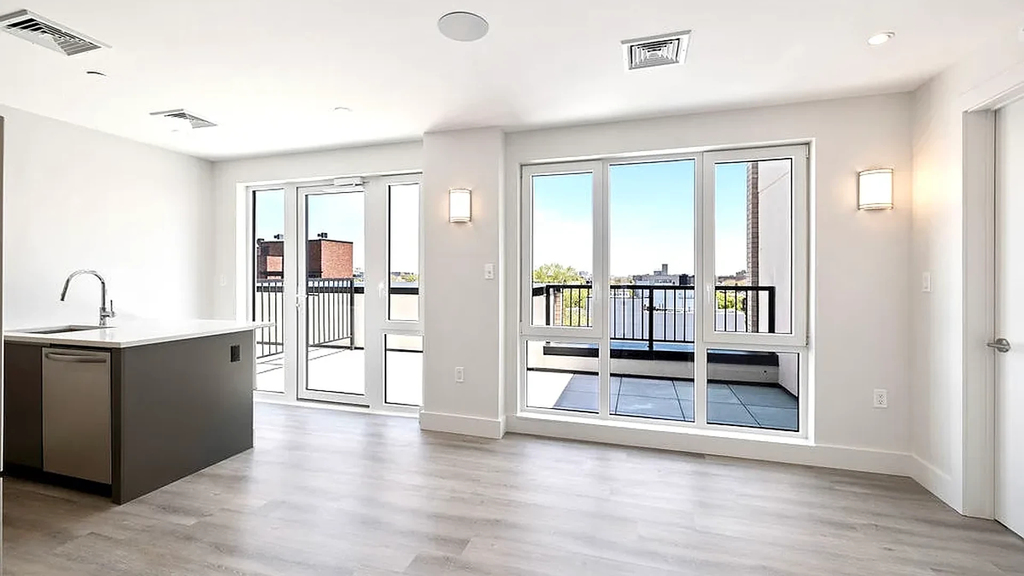 2605 Snyder Ave 11226 - Photo 12