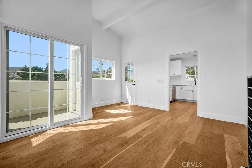 575 Through - Photo 12