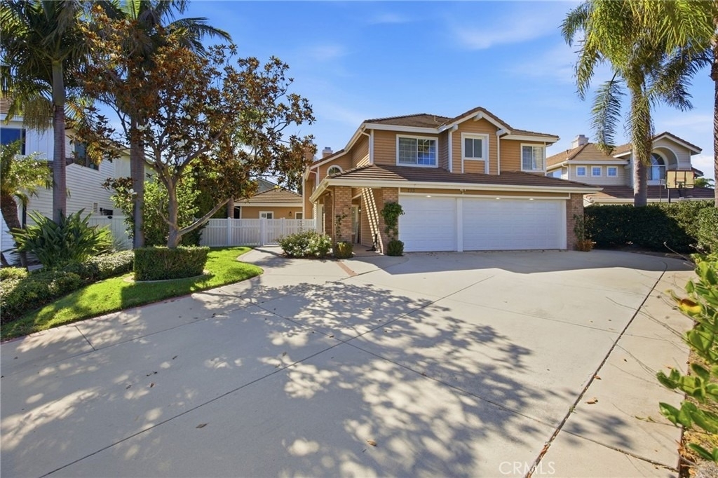 733 Avenida Azor - Photo 0