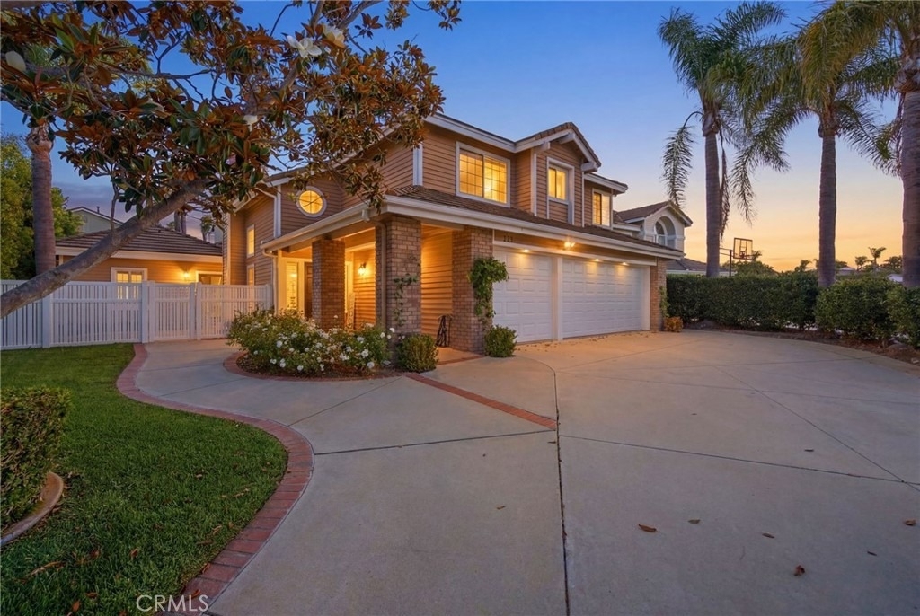 733 Avenida Azor - Photo 1