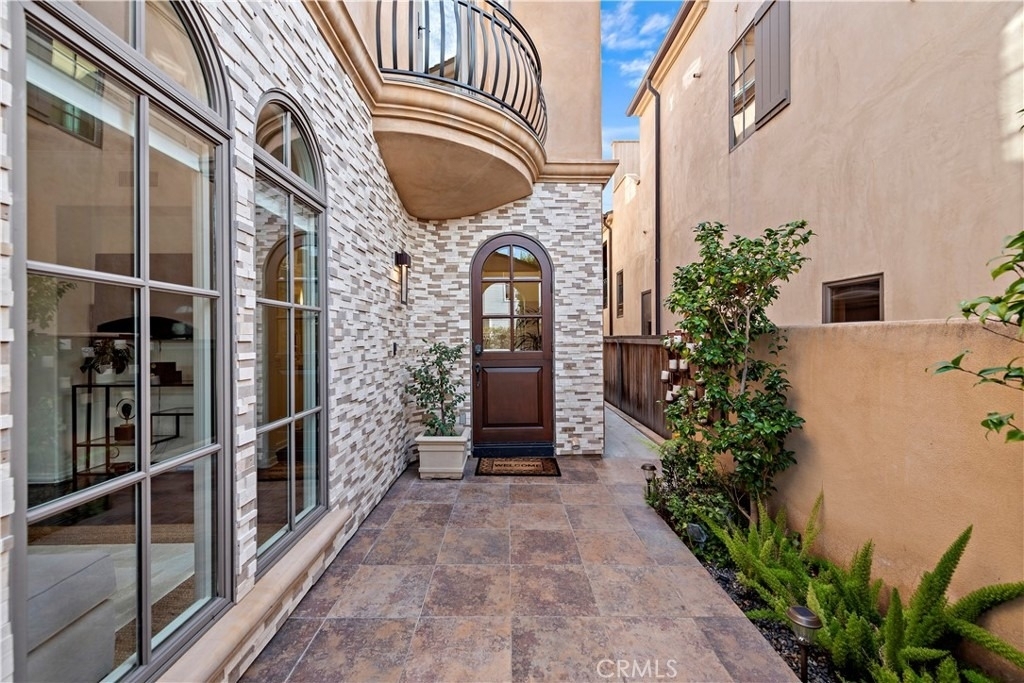 432 Acacia Avenue - Photo 4
